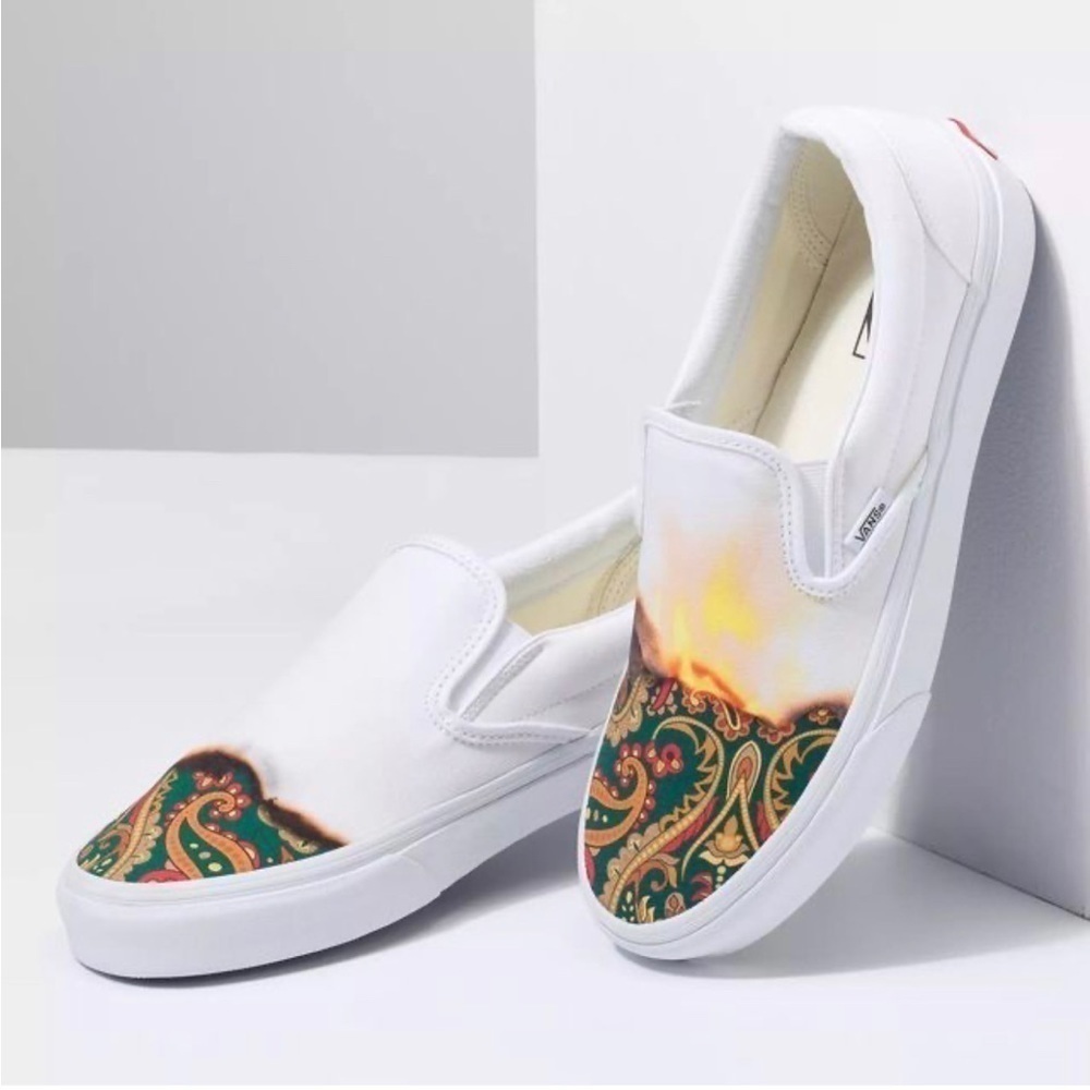 Vans Classic Slip on Big Reveal Sneaker Size 10.5 Men - Picture 1 of 13
